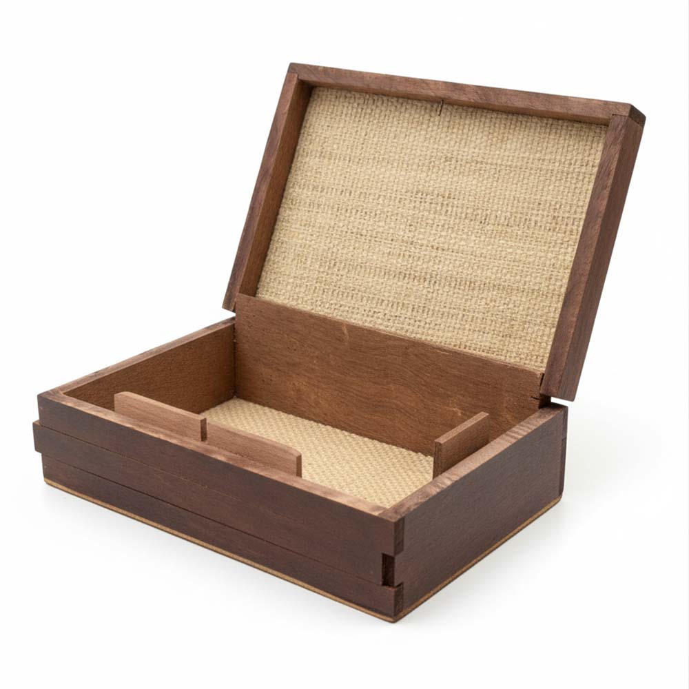 Boite de rangement en bois Tintin à Madagascar | Charette Zébus