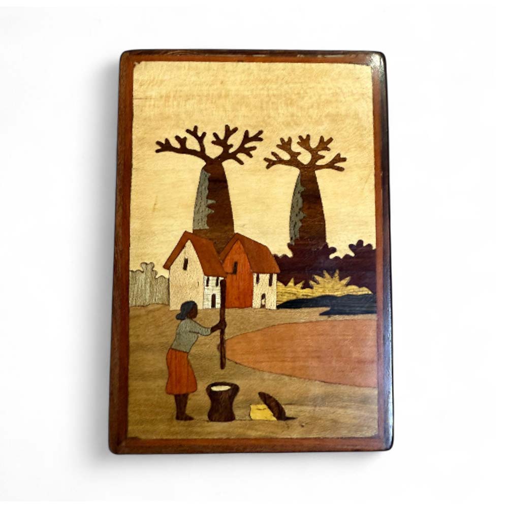 Boite de rangement en bois Femme Africaine Malgache